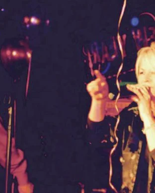 Live concert by Eliza McLamb