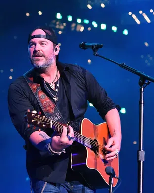 Lee Brice Fort Worth